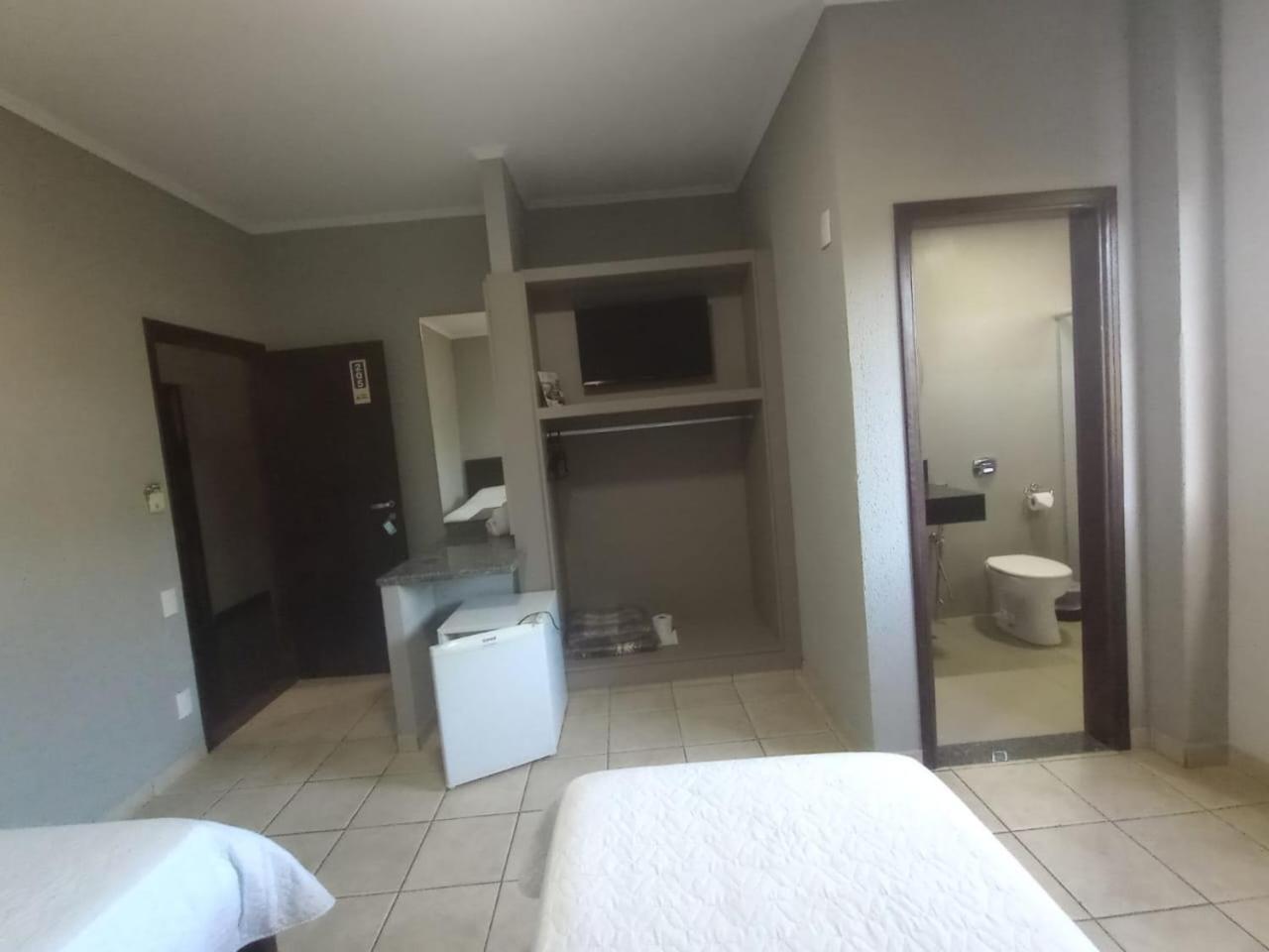 Hotel Mohallem Passos Extérieur photo